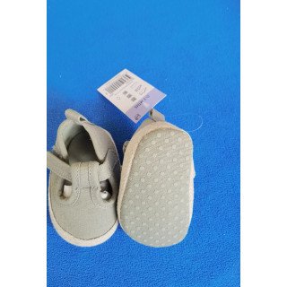 Baby Soft Sole Shoes – Sage Green – Non-Slip – New with Tags – 0–3 Months