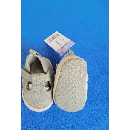 Baby Soft Sole Shoes – Sage Green – Non-Slip – New with Tags – 0–3 Months